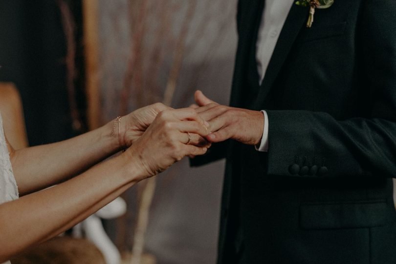 Un mariage industriel et vintage à La Factory près de Lyon - Photos : Alejandra Loaiza - Blog mariage : La mariée aux pieds nus