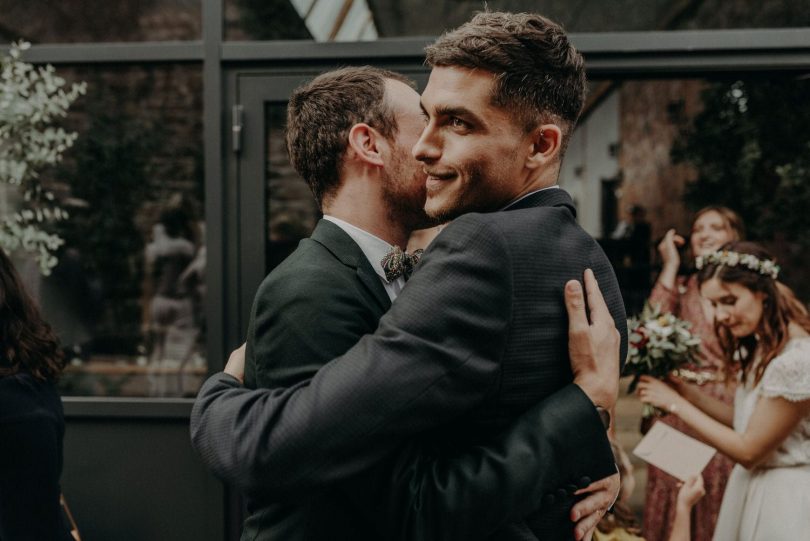 Un mariage industriel et vintage à La Factory près de Lyon - Photos : Alejandra Loaiza - Blog mariage : La mariée aux pieds nus