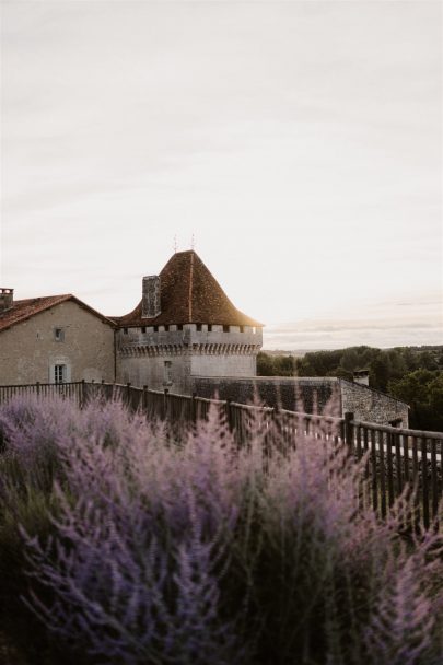 Un mariage inspiration années 70 au Domaine de Vieux Mareuil - Photos : Carla Sègues - Blog mariage : La mariée aux pieds nus