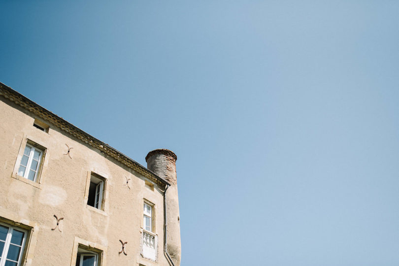 Un mariage simple au Château de Fajac - A découvrir sur le blog mariage www.lamarieeauxpiedsnus.com - Photos : Willy Brousse