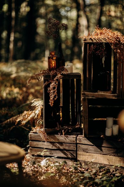 Un mariage intime en pleine forêt au Domaine de La Roche Couloir - Photos : Mélody Barabé - Blog mariage : La mariée aux pieds nus