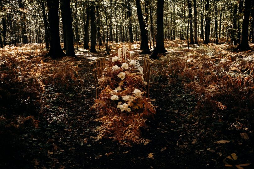 Un mariage intime en pleine forêt au Domaine de La Roche Couloir - Photos : Mélody Barabé - Blog mariage : La mariée aux pieds nus