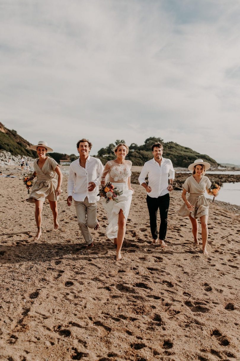 Un mariage en petit comité sur une plage du Pays Basque - Phots : Yoris Photographer - Blog mariage : La mariée aux pieds nus