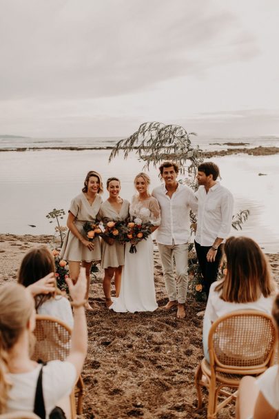Un mariage en petit comité sur une plage du Pays Basque - Phots : Yoris Photographer - Blog mariage : La mariée aux pieds nus