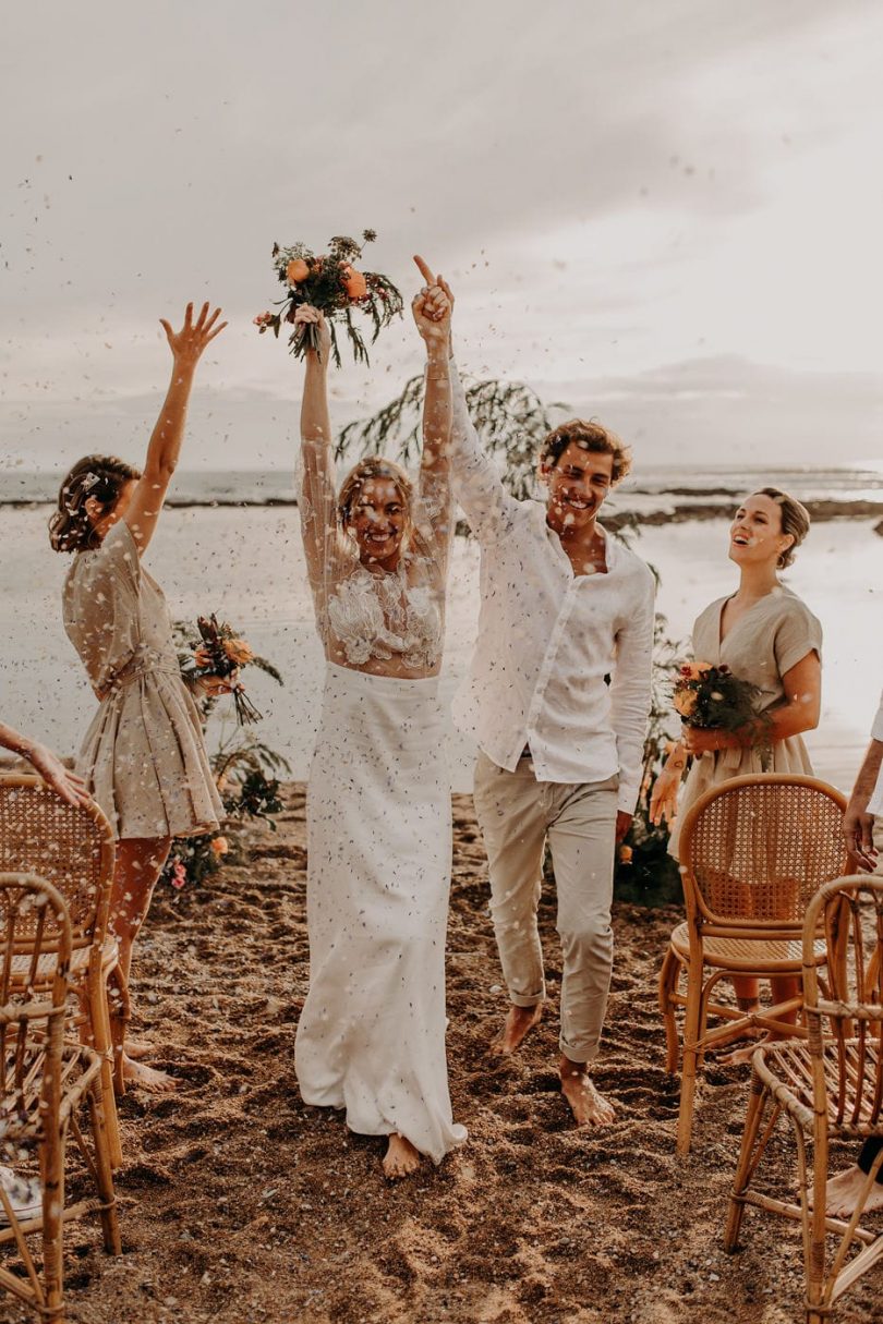 Un mariage en petit comité sur une plage du Pays Basque - Phots : Yoris Photographer - Blog mariage : La mariée aux pieds nus