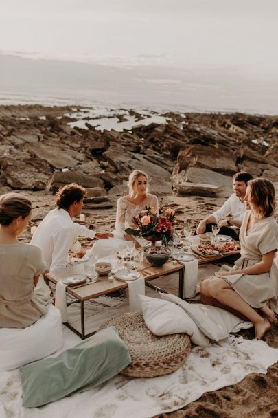 Un mariage en petit comité sur une plage du Pays Basque - Phots : Yoris Photographer - Blog mariage : La mariée aux pieds nus