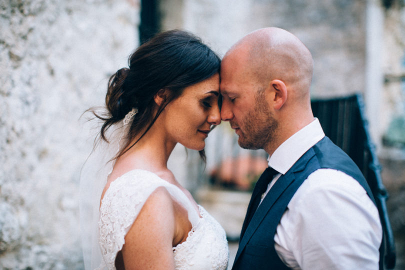 Un mariage dans un jardin sur la Riviera - A découvrir sur le blog mariage La mariée aux pieds nus - Photos : Ingrid Lepan