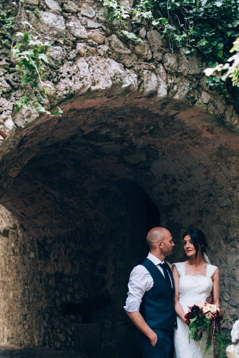 Un mariage dans un jardin sur la Riviera - A découvrir sur le blog mariage La mariée aux pieds nus - Photos : Ingrid Lepan