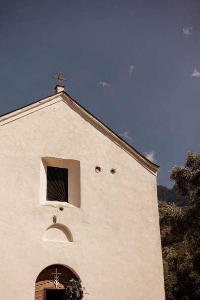 Un mariage en jaune en Corse - Photos : Dall'k - Blog mariage : La mariée aux pieds nus