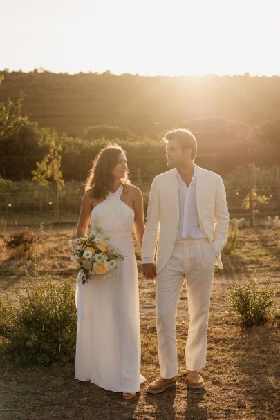 Un mariage en jaune en Corse - Photos : Dall'k - Blog mariage : La mariée aux pieds nus