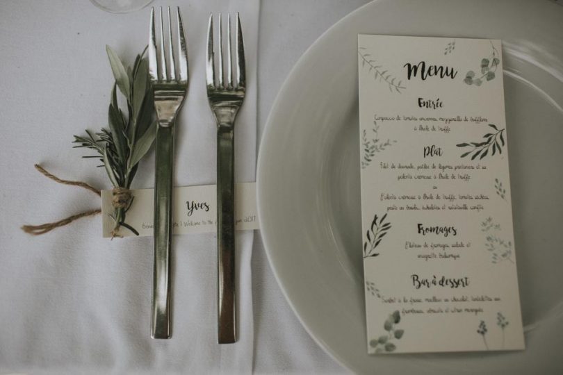 Un mariage simple esprit Kinfolk dans le Luberon - Photos : Lorenzo Accardi Weddings - Blog mariage : La mariée aux pieds nus