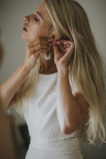 Un mariage simple esprit Kinfolk dans le Luberon - Photos : Lorenzo Accardi Weddings - Blog mariage : La mariée aux pieds nus