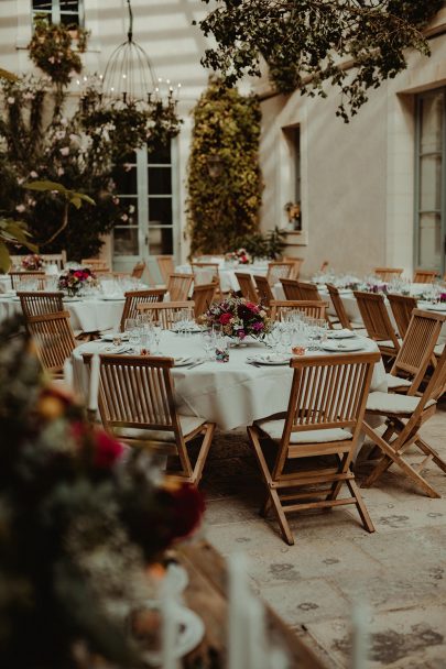 Un mariage simple et coloré au Domaine des Bidaudières - David Latour - La mariée aux pieds nus