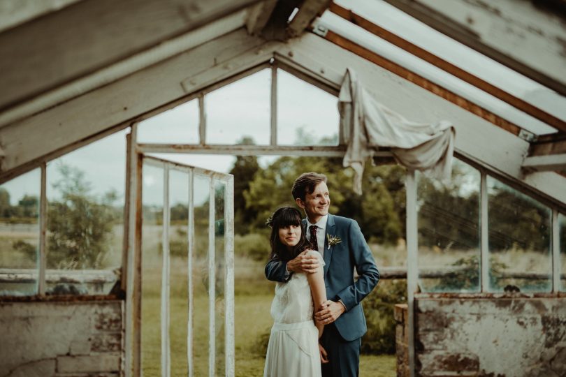 Un mariage simple et coloré au Domaine des Bidaudières - David Latour - La mariée aux pieds nus