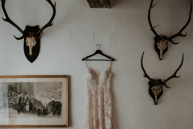 Un mariage dans le Lubéron à l'abbaye Saint Eusèbe - La mariée aux pieds nus