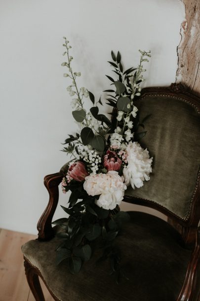 Un mariage dans le Lubéron à l'abbaye Saint Eusèbe - La mariée aux pieds nus