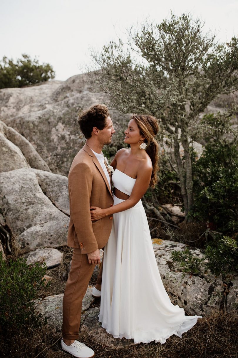 Un mariage au Maora Beach en Corse - Photos : Coralie Lescieux - Blog mariage : La mariée aux pieds nus