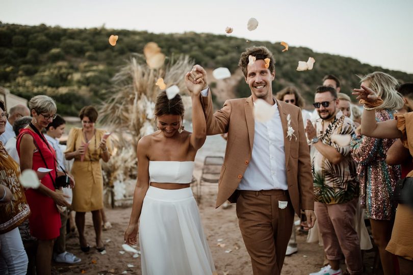 Un mariage au Maora Beach en Corse - Photos : Coralie Lescieux - Blog mariage : La mariée aux pieds nus