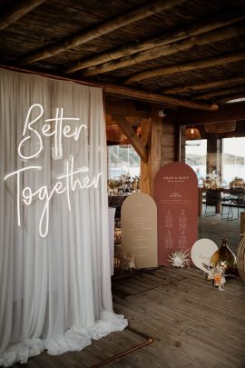 Un mariage au Maora Beach en Corse - Photos : Coralie Lescieux - Blog mariage : La mariée aux pieds nus