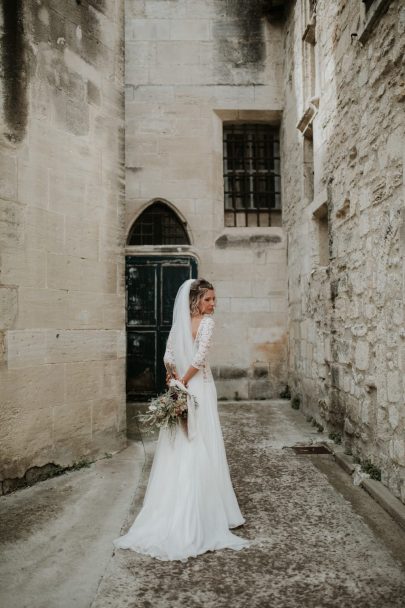 Un mariage au Mas d'Arvieux en Provence - Photos : Soul Pics - Blog mariage : La mariée aux pieds nus
