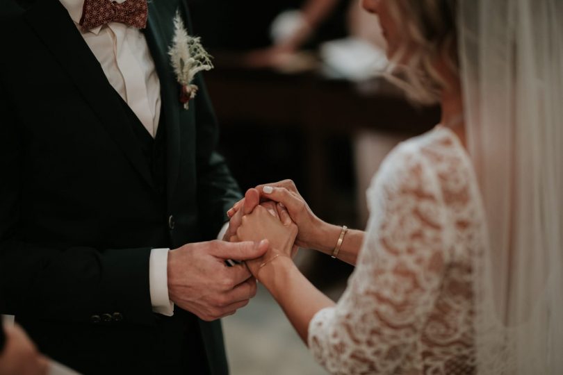 Un mariage au Mas d'Arvieux en Provence - Photos : Soul Pics - Blog mariage : La mariée aux pieds nus