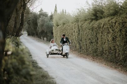 Un mariage au Mas d'Arvieux en Provence - Photos : Soul Pics - Blog mariage : La mariée aux pieds nus