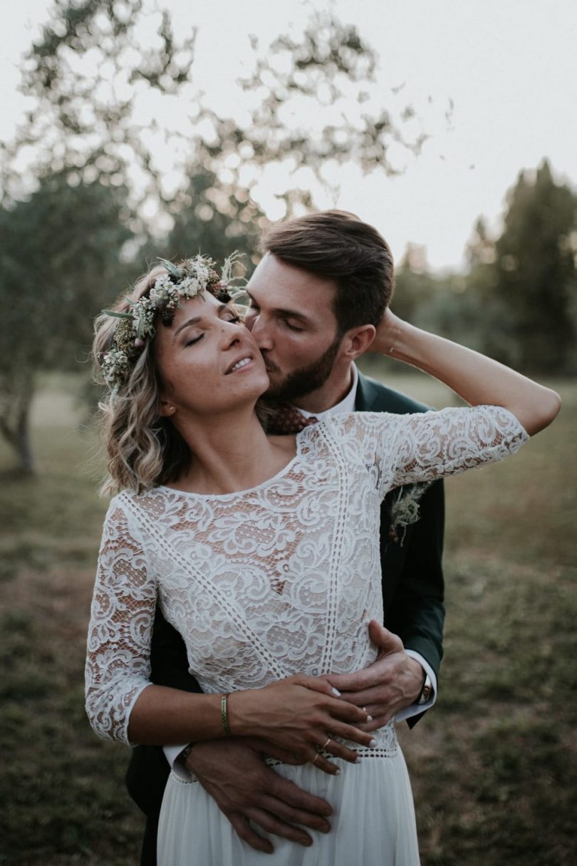 Un mariage au Mas d'Arvieux en Provence - Photos : Soul Pics - Blog mariage : La mariée aux pieds nus