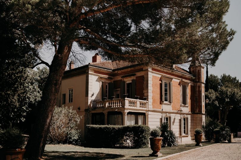 Un mariage au Mas d'Arvieux en Provence - Photos : Laurene and the Wolf - Blog mariage : La mariée aux pieds nus