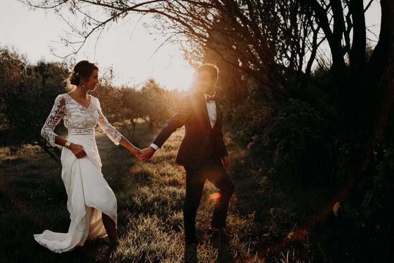 Un mariage au Mas d'Arvieux en Provence - Photos : Laurene and the Wolf - Blog mariage : La mariée aux pieds nus