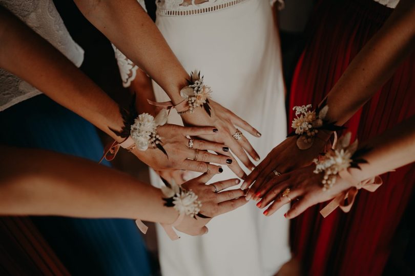 Un mariage au Mas d'Arvieux en Provence - Photos : Laurene and the Wolf - Blog mariage : La mariée aux pieds nus