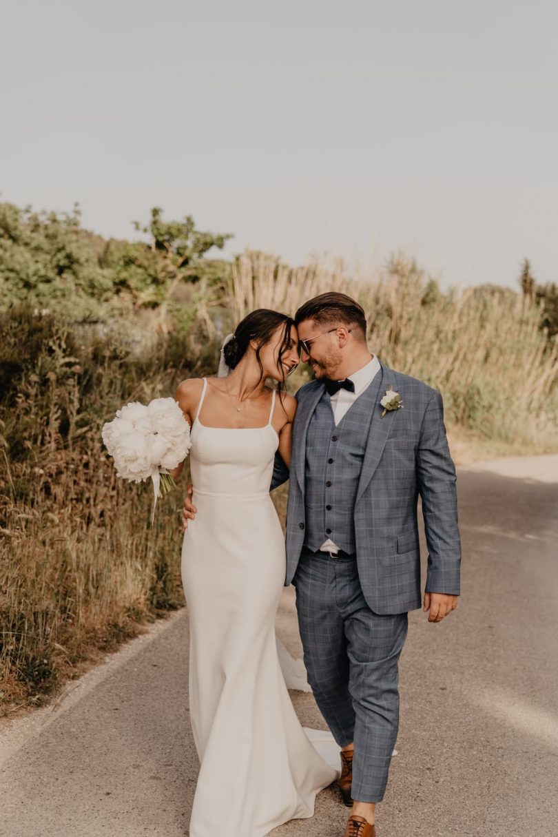 Un mariage au Mas des Costes en Provence - Photos : Brune Photographie - Blog mariage : La mariée aux pieds nus