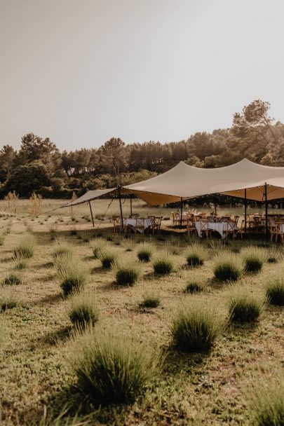 Un mariage au Mas des Costes en Provence - Photos : Brune Photographie - Blog mariage : La mariée aux pieds nus