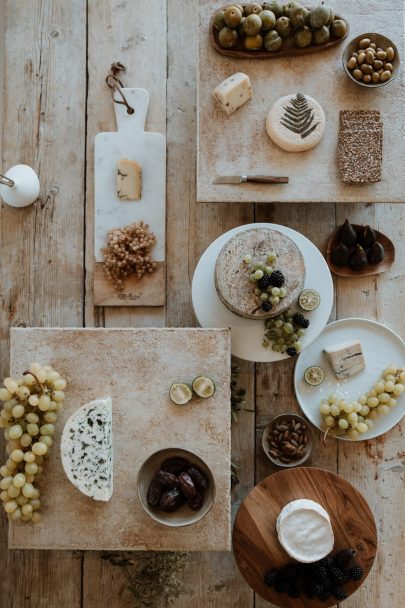 Un mariage minimaliste au Domaine du Vallon des Glauges en Provence - Photos : SoulPics - Blog mariage : La mariée aux pieds nus