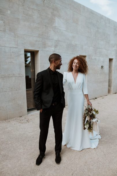 Un mariage minimaliste dans les Alpilles en Provence - Photos : SoulPics - Blog mariage : La mariée aux pieds nus