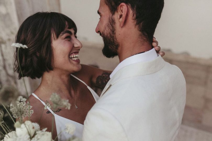 Un mariage minimaliste en blanc - Photos : Sandie Boloto - Blog mariage : La mariée aux pieds nus