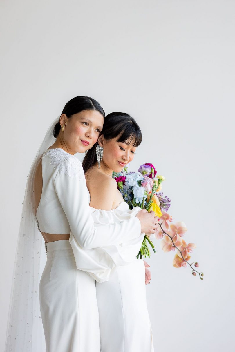 Un mariage minimaliste et coloré au Vallon des Glauges - Photos : Rock'n Brides - Blog mariage : La mariée aux pieds nus