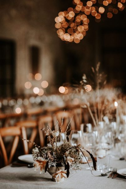 Un mariage moderne et authentique en Provence - Photos : Pinewood Weddings - Wedding planner : Atelier Blanc - Blog mariage : La mariée aux pieds nus