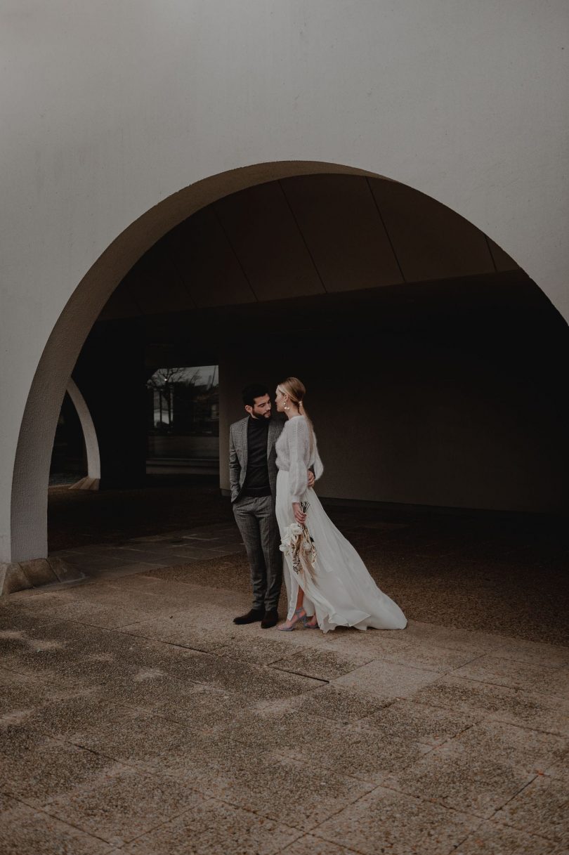 Un mariage moderne en blanc à Bordeaux - Photos : Clea Photographe - Blog mariage : La mariée aux pieds nus