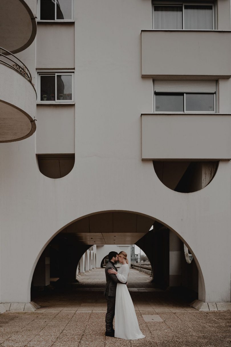 Un mariage moderne en blanc à Bordeaux - Photos : Clea Photographe - Blog mariage : La mariée aux pieds nus