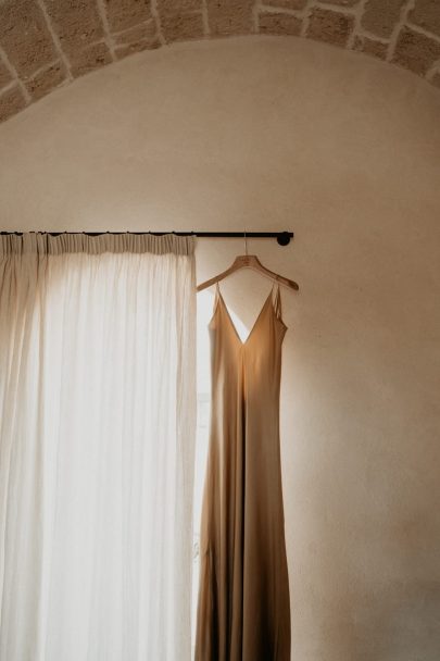 Un mariage moderne et élégant à la Villa Cardo dans les Pouilles en Italie - Photos : Fabien Deletraz - Wedding planner : Avodah Living - Blog mariage : La mariée aux pieds nus