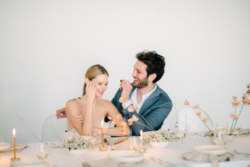 Un mariage moderne et minimaliste - Photos : Ocho Milimeters - Blog mariage : La mariée aux pieds nus