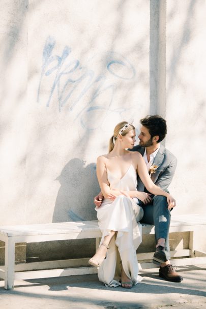 Un mariage moderne et minimaliste - Photos : Ocho Milimeters - Blog mariage : La mariée aux pieds nus