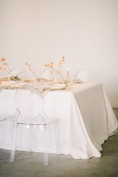 Un mariage moderne et minimaliste - Photos : Ocho Milimeters - Blog mariage : La mariée aux pieds nus