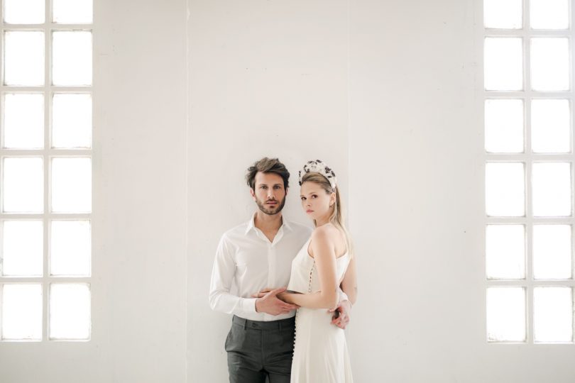 Un mariage moderne et minimaliste - Photos : Ocho Milimeters - Blog mariage : La mariée aux pieds nus