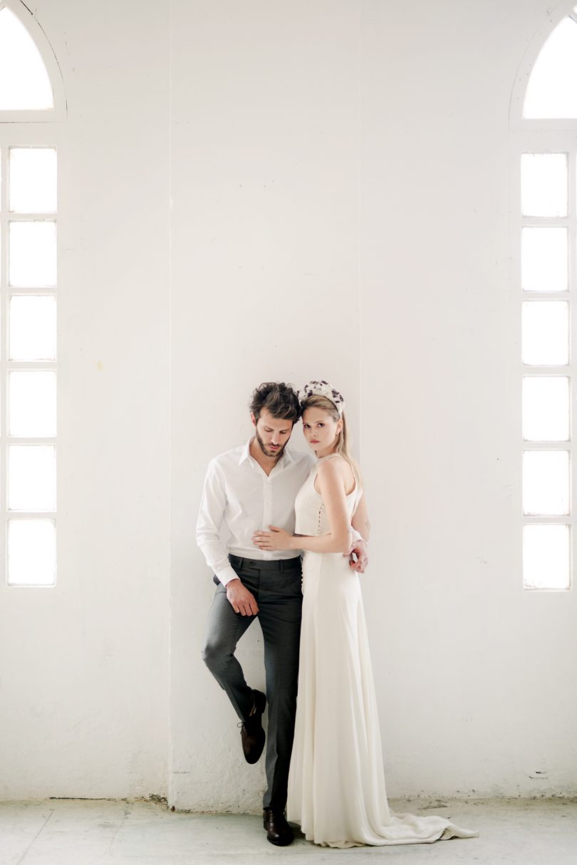 Un mariage moderne et minimaliste - Photos : Ocho Milimeters - Blog mariage : La mariée aux pieds nus