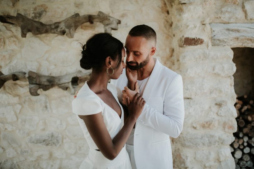 Pourquoi faut-il penser à la lumière pour avoir de belles photos de mariage ? - A lire sur le blog mariage La mariée aux pieds nus