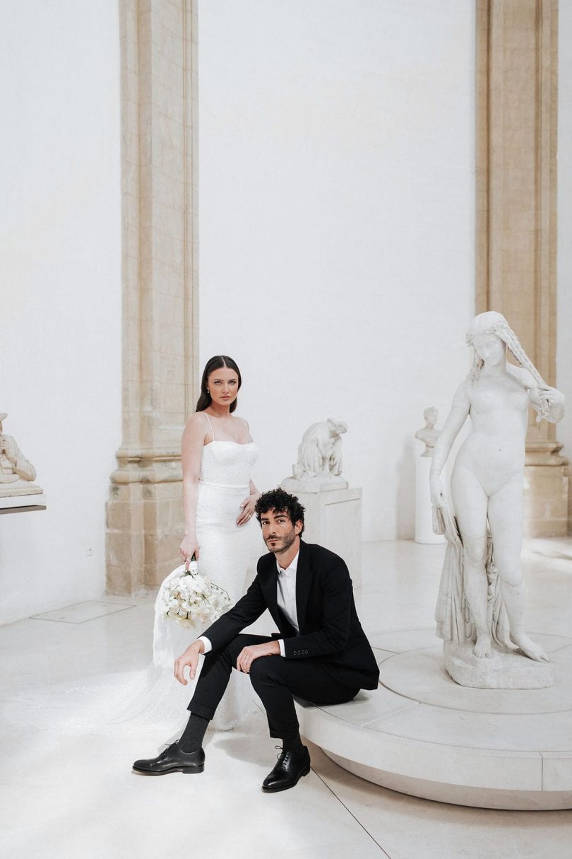 Un mariage en blanc au Musée de la Chartreuse - Photos : Pinewood Weddings - Wedding planner : Suzette et Simone - Blog mariage : La mariée aux pieds nus