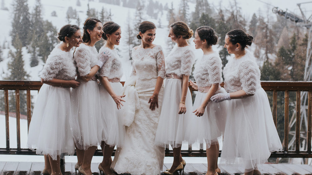 Un mariage en hiver sous la neige à La Plagne - A découvrir sur le blog mariage www.lamarieeauxpiedsnus .com - Photos : NeuPap Photography