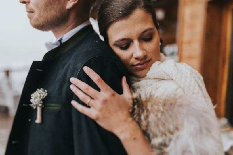 Un mariage en hiver sous la neige à La Plagne - A découvrir sur le blog mariage www.lamarieeauxpiedsnus .com - Photos : NeuPap Photography