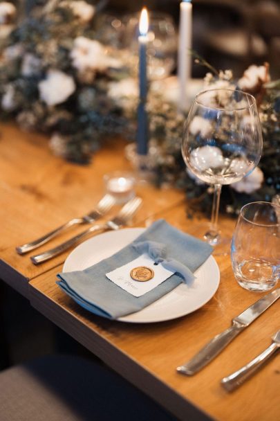 Un mariage à la montagne à Tignes dans les Alpes - Photos : NeuPap Photography - Blog mariage : La mariée aux pieds nus